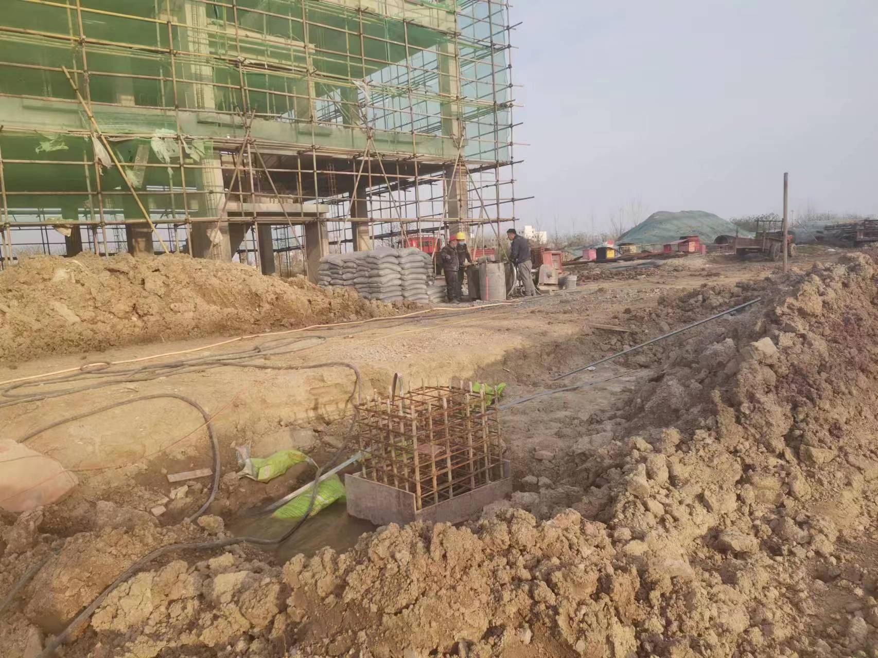 互助当桥梁出现裂缝的时候应该及时加固修补